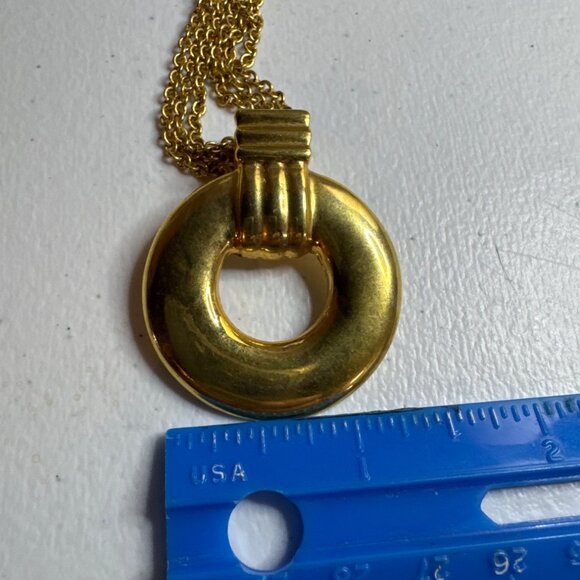 Vintage Gold Tone Statement Double Strand Necklace Circular Pendant Toggle Clasp - Picture 5 of 5